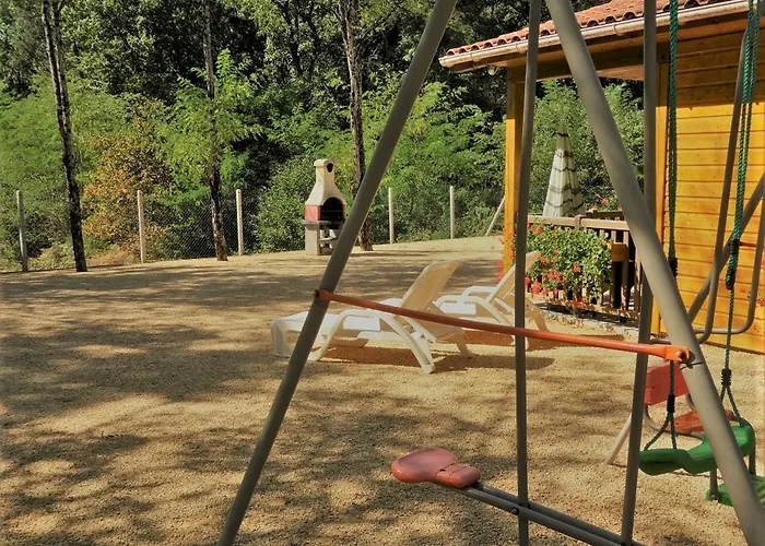 Les Acacias - Lesgitesdeshautsdevialot En Perigord Dağ evi